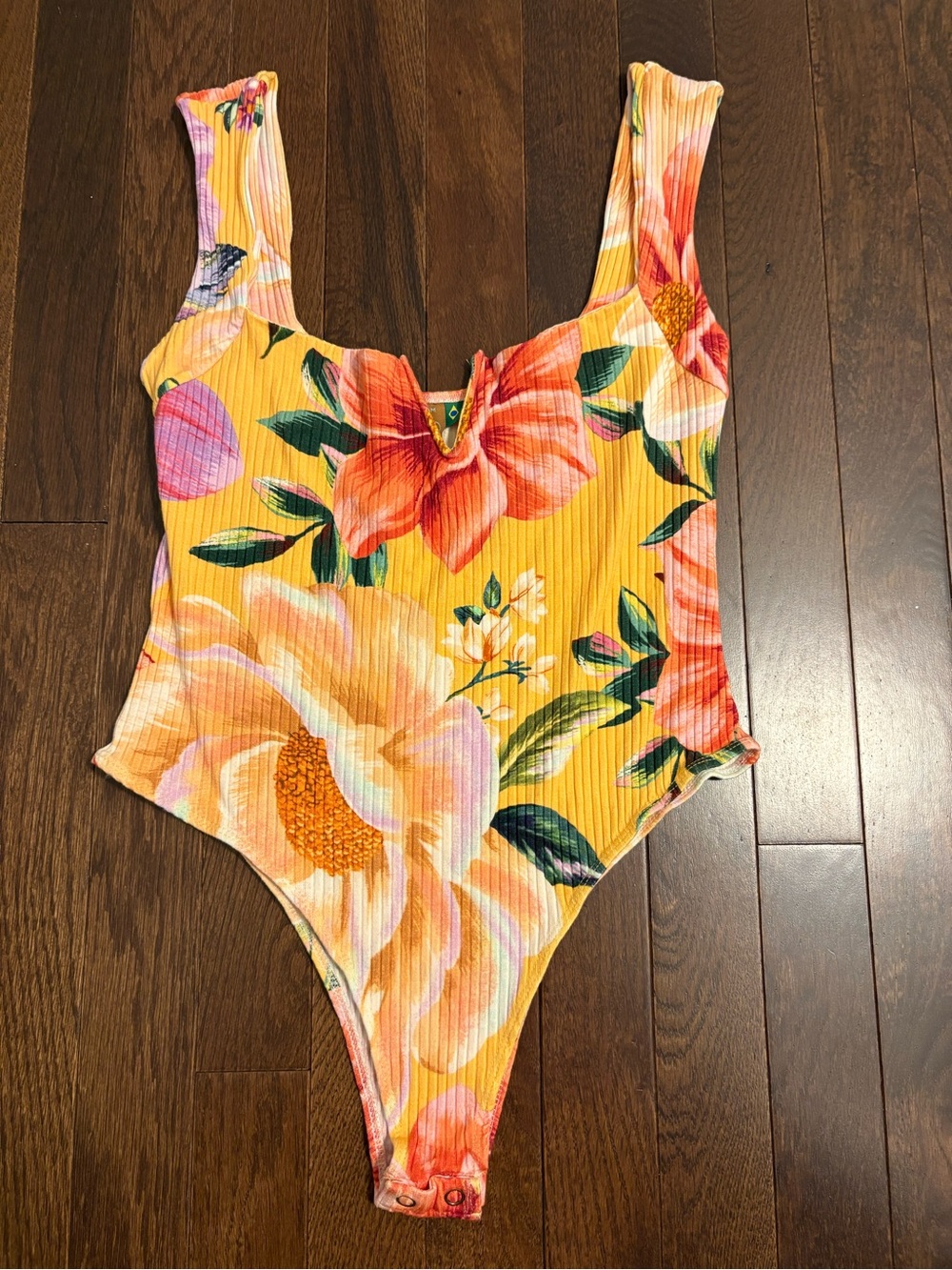 FARM Rio Floral Ribbed Tank Bodysuit Notch Neck Snap Crotch Size Large